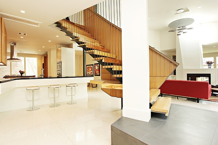 Houston Riverview Way by Tom Hurt Architecture