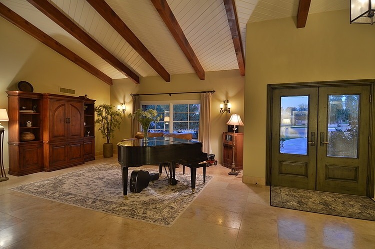 Desert Residence by The Phil Nichols Company