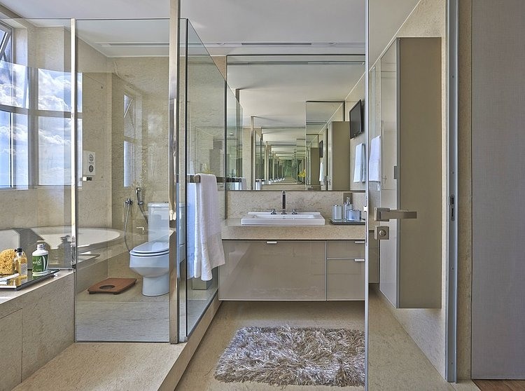 LA Apartment by David Guerra