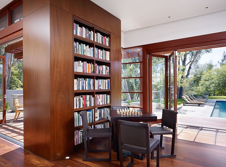 Mandeville Canyon Residence by Rockefeller Partners Architects