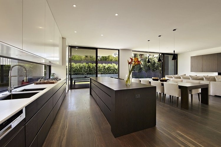 Malvern House by Lubelso