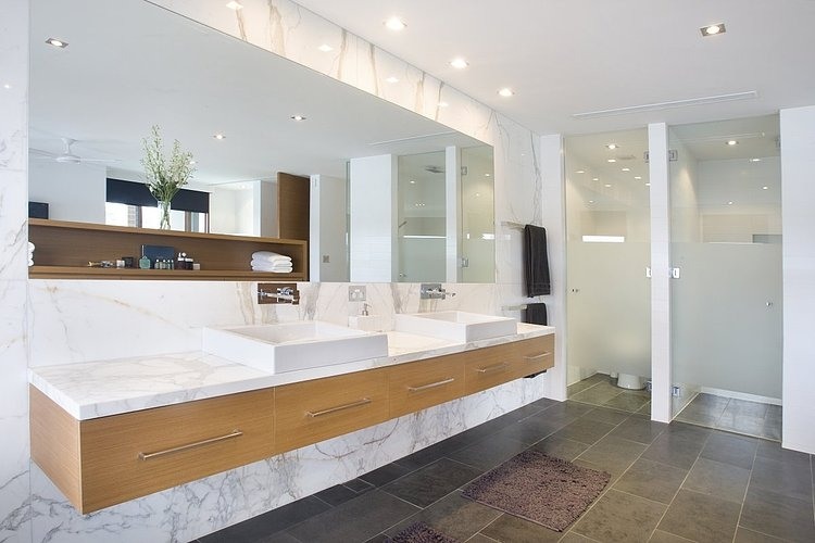 Amalfi Drive Residence by BGD Architects