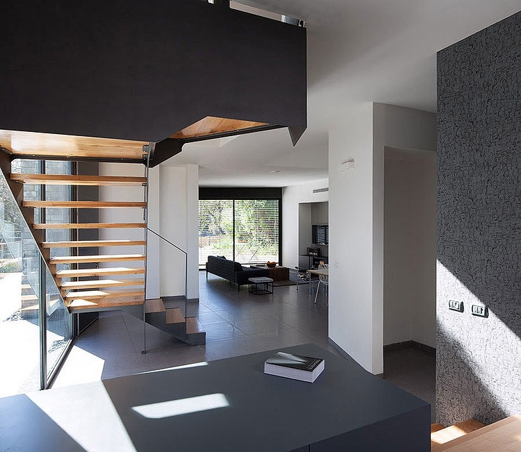 Wo House by SO Architecture