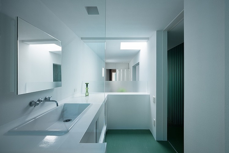 Promenade House by Form/kouichi Kimura Architects