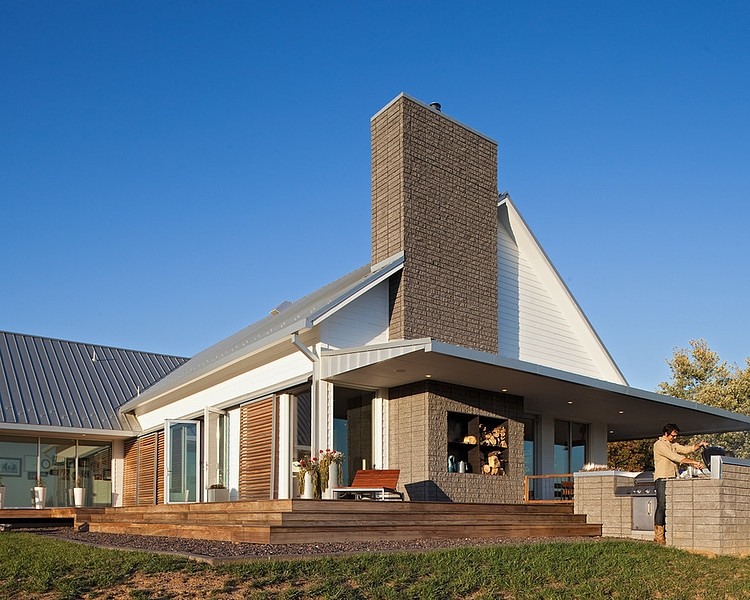Porch House by Hufft Projects