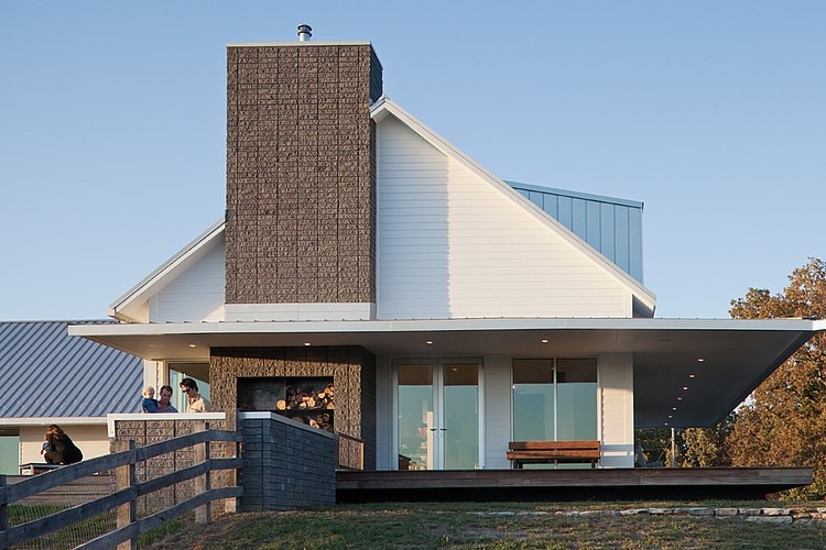 Porch House by Hufft Projects
