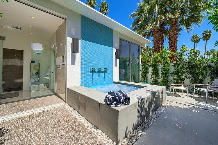 Las Palmas Residence