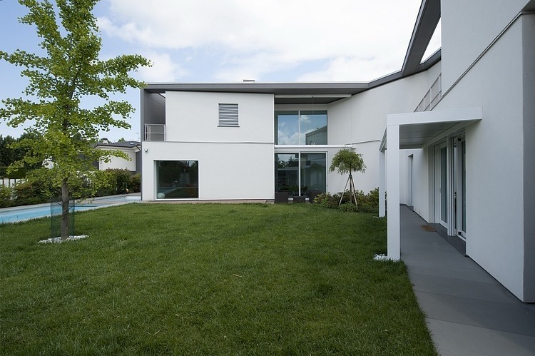 Bergamo Residence by Dap Studio