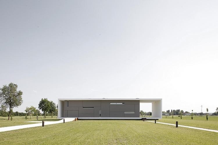 Casa Sulla Morella by Andrea Oliva Architetto