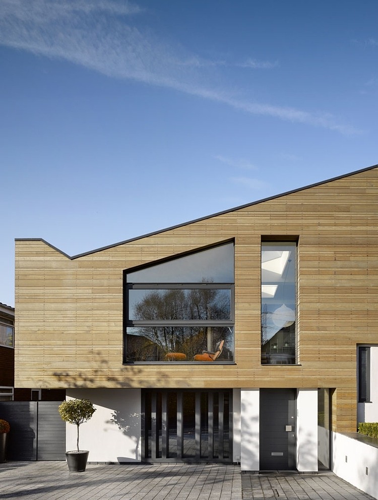 House 1005 by ISA Studio