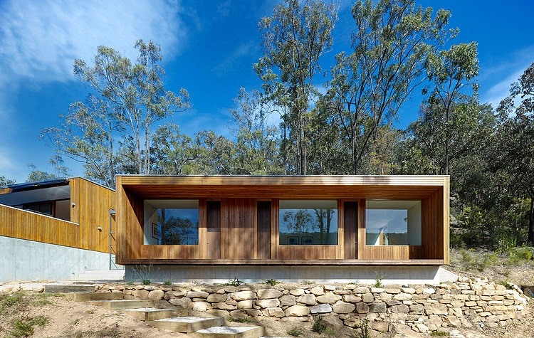 St Alban’s House by Rory Brooks Architects