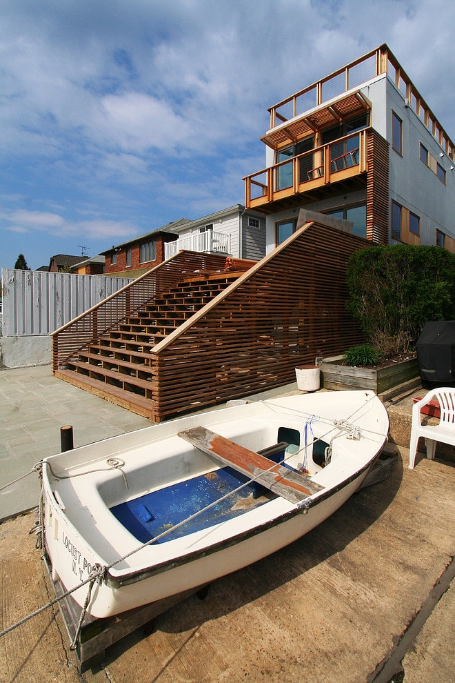 Bronx Box by Resolution: 4 Architecture