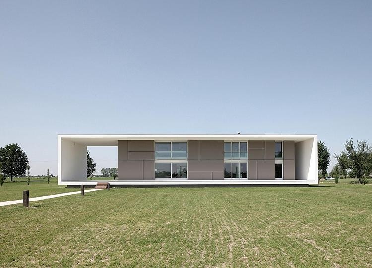 Casa Sulla Morella by Andrea Oliva Architetto