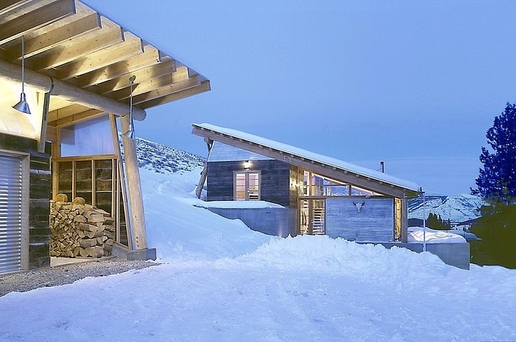 Elbow Coulee Retreat by Balance Associates Architects