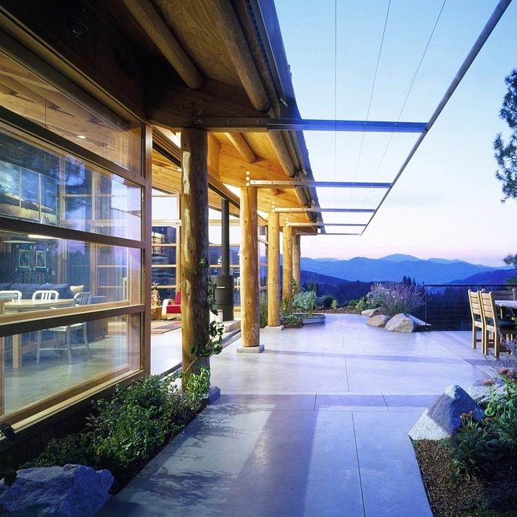 Elbow Coulee Retreat by Balance Associates Architects