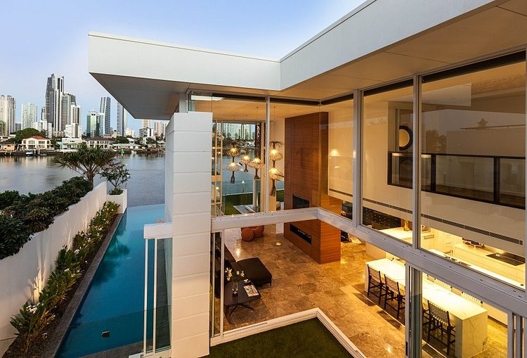 Promenade Residence by Bayden Goddard Design Architects