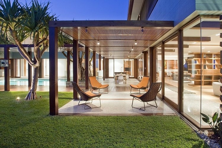 Albatross Residence by BGD Architects