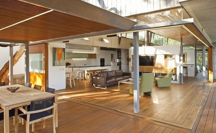 Angophora House by Richard Cole Architecture