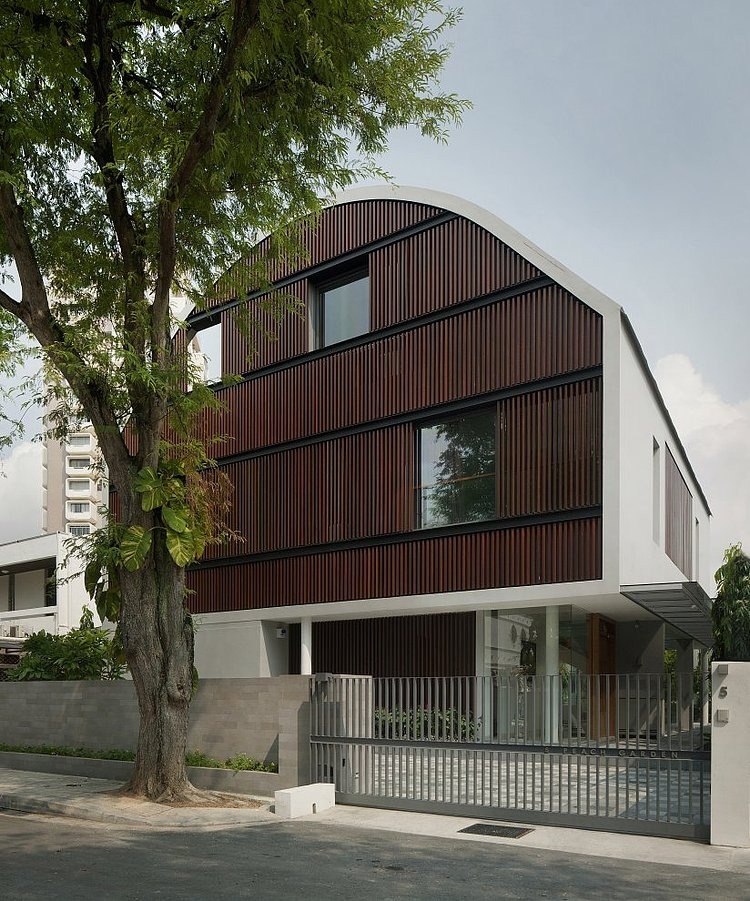 Wind Vault House by Wallflower Architecture + Design