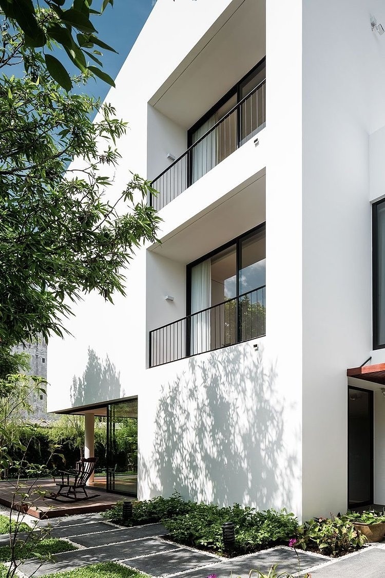 Baan Moom Residence by Integrated Field