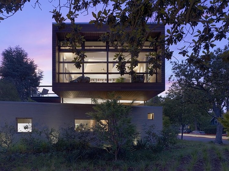 Family Home in Palo Alto by CCS Architecture