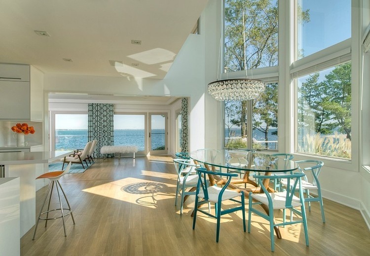Hamptons House by David Howell Design