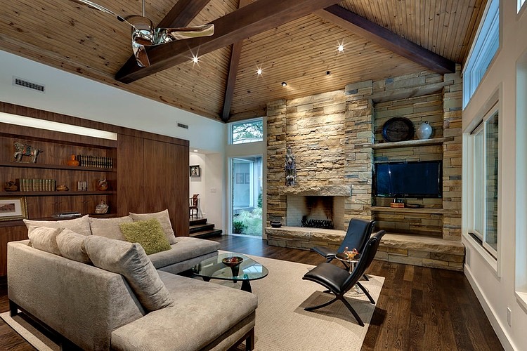Fisher Road Residence by Domiteaux + Baggett Architects