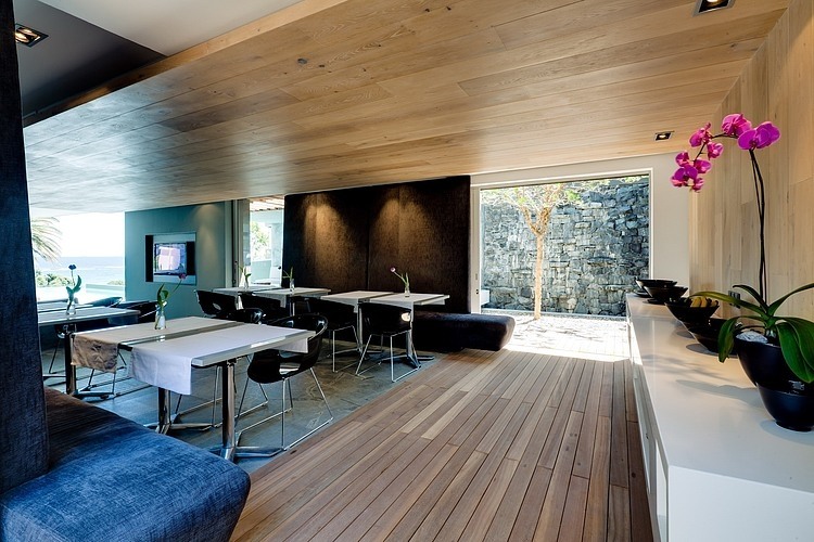 Pod Boutique Hotel by Greg Wright Architects