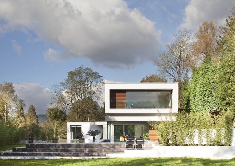 White Lodge by Dyer Grimes Architects