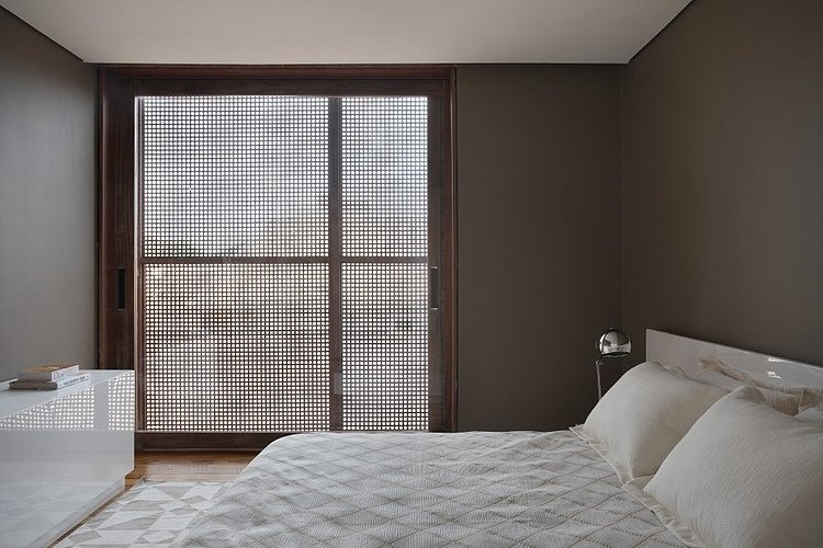 BT House by Studio Guilherme Torres