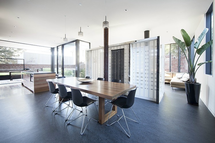 Warehouse Home by Splinter Society