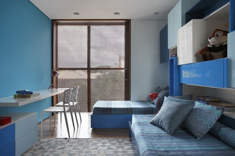 BT House by Studio Guilherme Torres