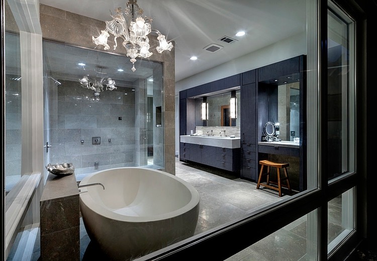 Fisher Road Residence by Domiteaux + Baggett Architects