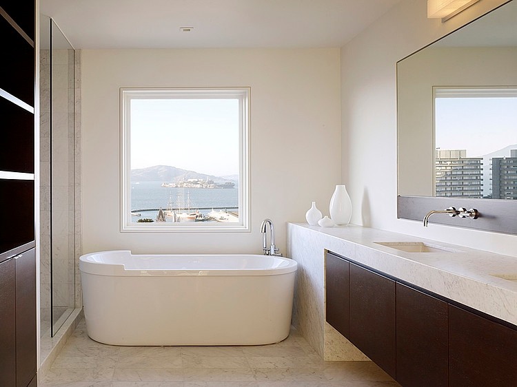 Larkin Street Home by John Maniscalco Architecture