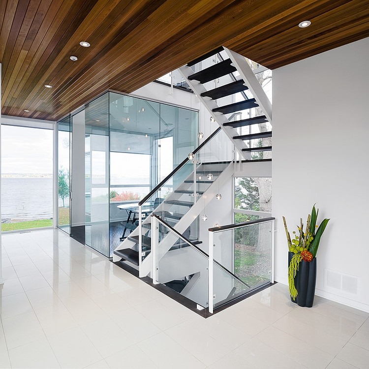 Ottawa River Home by Christopher Simmonds Architect