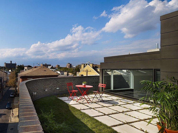 Split Level Residence by McCoubrey/Overholser