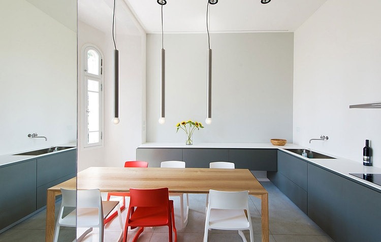 Tel Aviv Apartment by Chiara Ferrari Studio