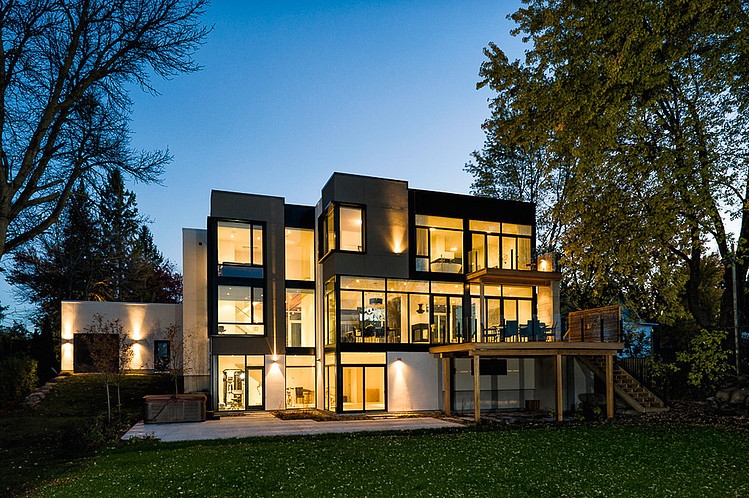 Ottawa River Home by Christopher Simmonds Architect