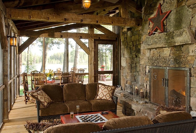 Rustic Retreat by RMT Architects