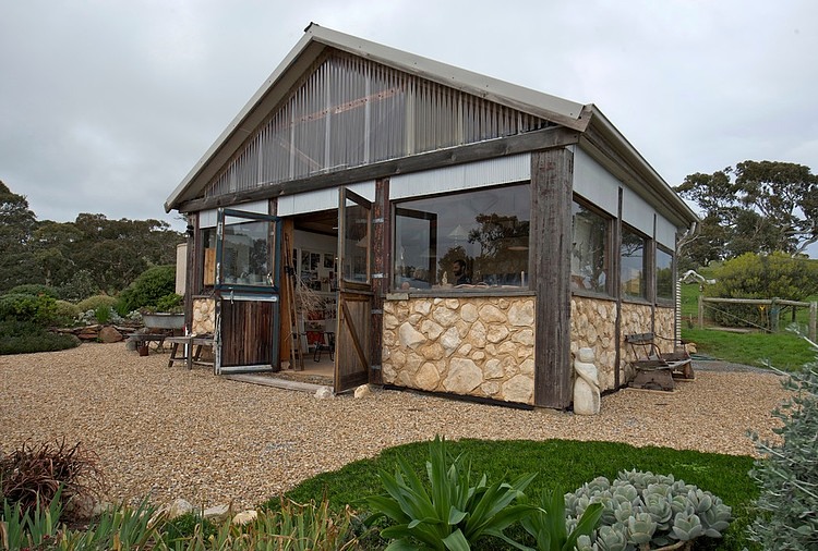 Home Overlooking the Kangaroo Island