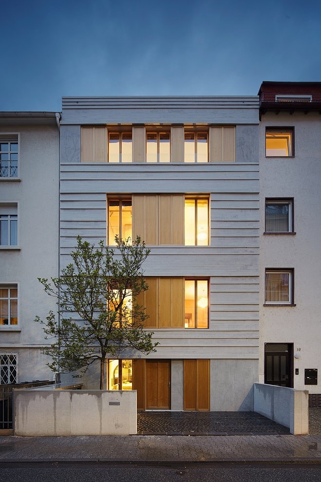 Pünktchen by Braun & Güth Architekten