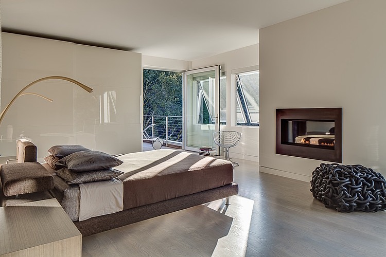 Portola Valley House by Mark Brand Architecture