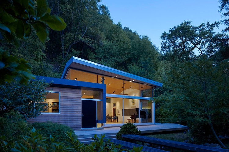 Ross Residence by Griffin Enright Architects