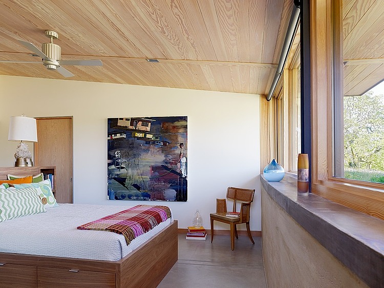 Caterpillar House by Feldman Architecture