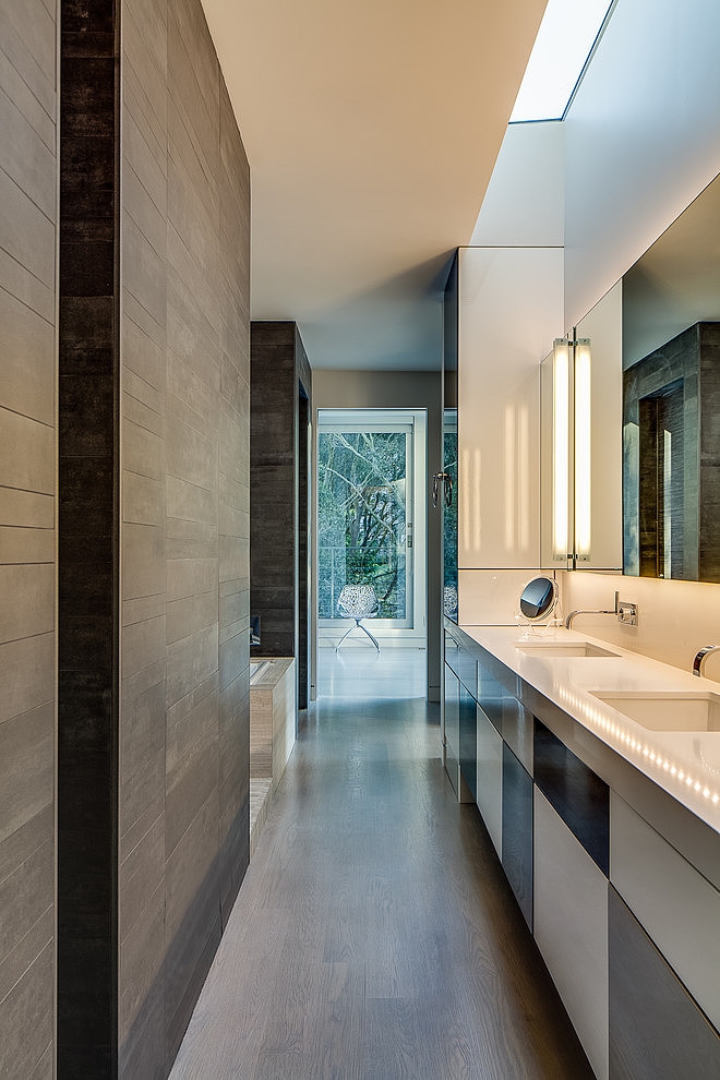 Portola Valley House by Mark Brand Architecture