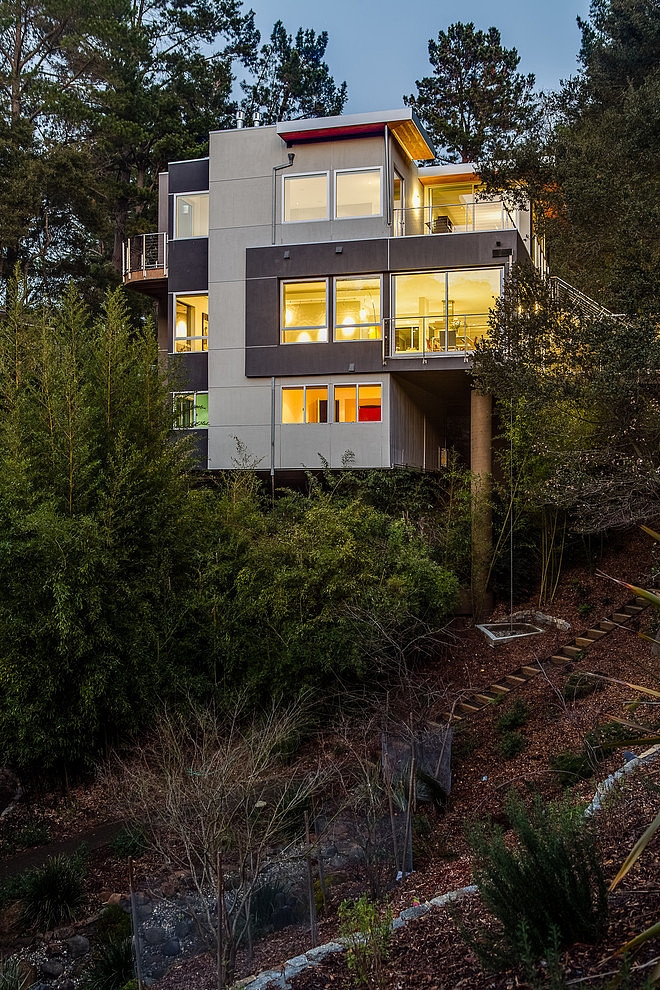 Portola Valley House by Mark Brand Architecture