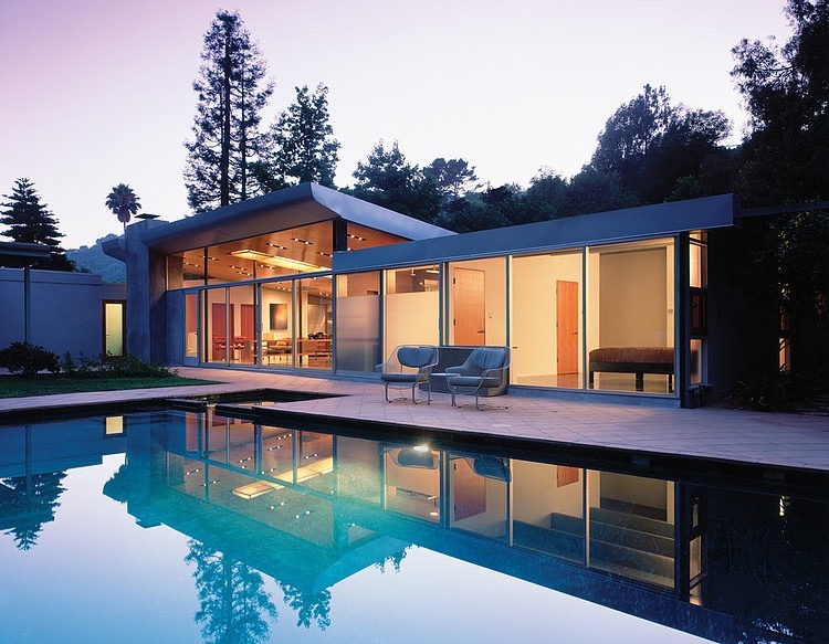 Benedict Canyon Residence by Griffin Enright Architects