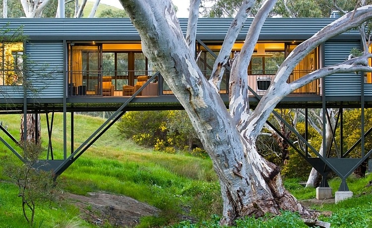 Bridge House by Max Pritchard