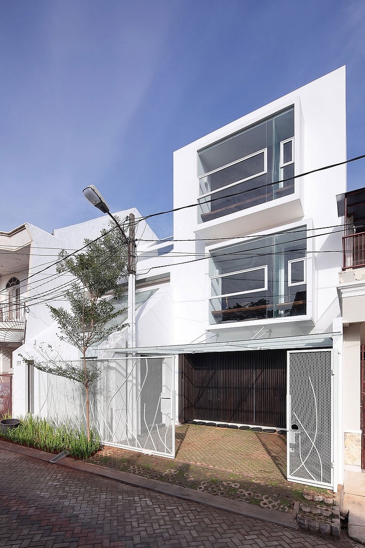 Split House by TWS & Partners
