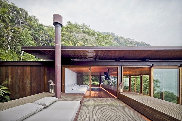 AMB House by Jacobsen Arquitetura